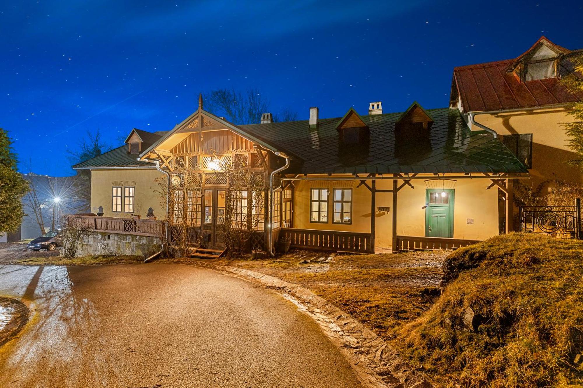 Sovi Dom- Historicke Apartmany Z 19 Storocia, 4Km Od Banskej Stiavnice Svätý Anton Eksteriør billede