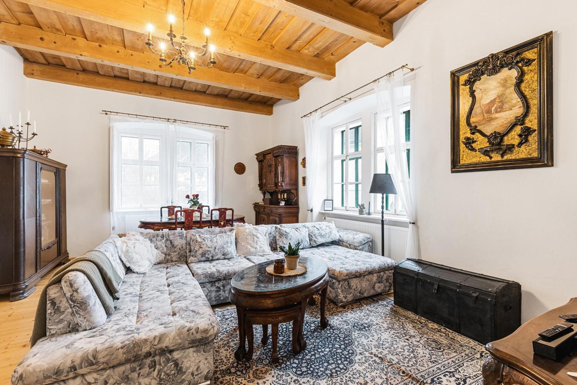 Sovi Dom- Historicke Apartmany Z 19 Storocia, 4Km Od Banskej Stiavnice Svätý Anton Eksteriør billede